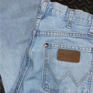 Wrangler straight leg jeans